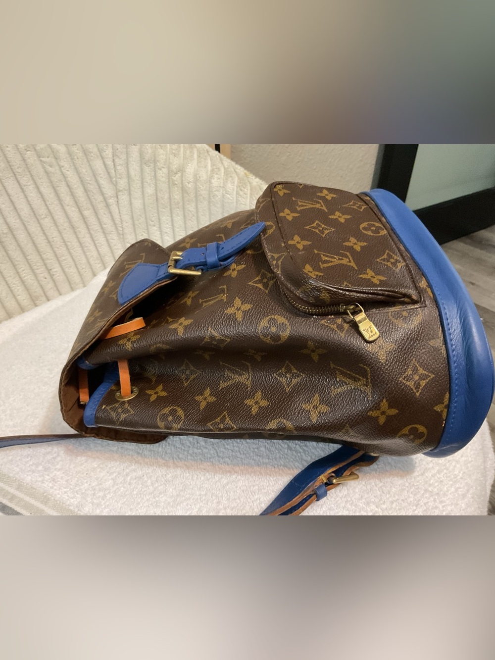 Louis Vuitton bags - Picture 9 of 12